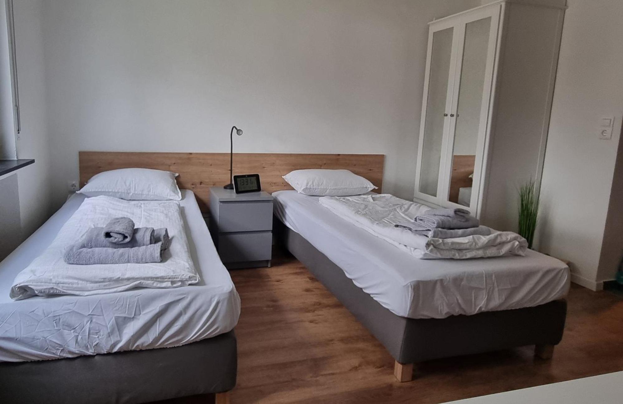 Oberesslingen Studio Apartment Naehe S-Bahn Inklusive Parkplatz מראה חיצוני תמונה